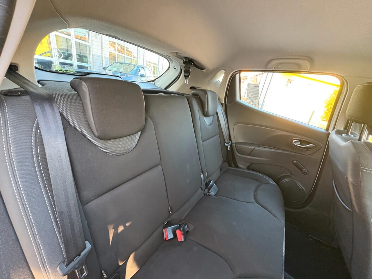 Renault Clio 1.5 dCi 75 CV 5 porte Moschino Intens