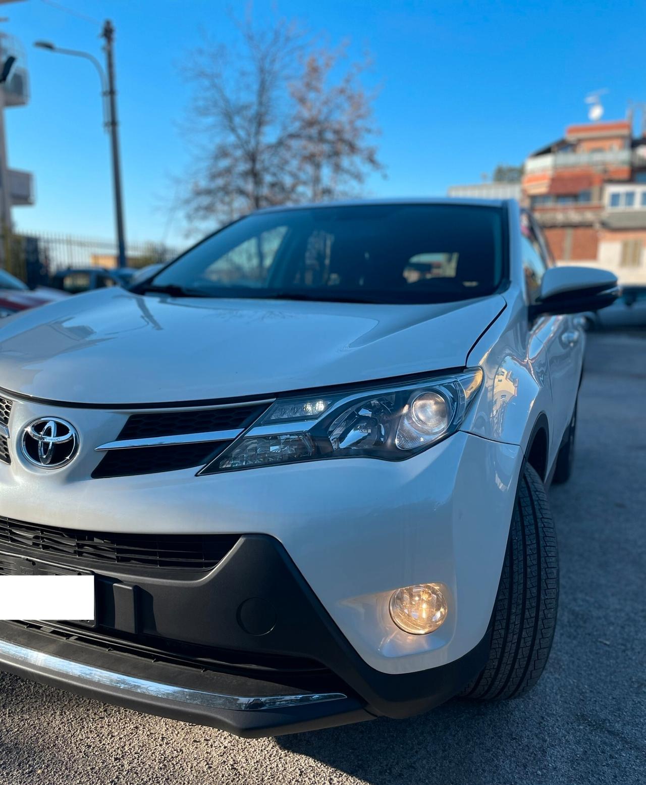 Toyota RAV 4 RAV4 2.0 D-4D 4WD Style White Ed.