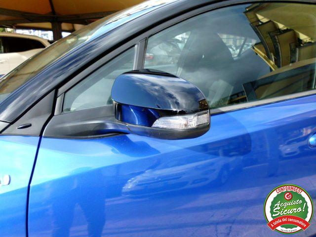 TOYOTA C-HR 1.8 Hybrid E-CVT Business