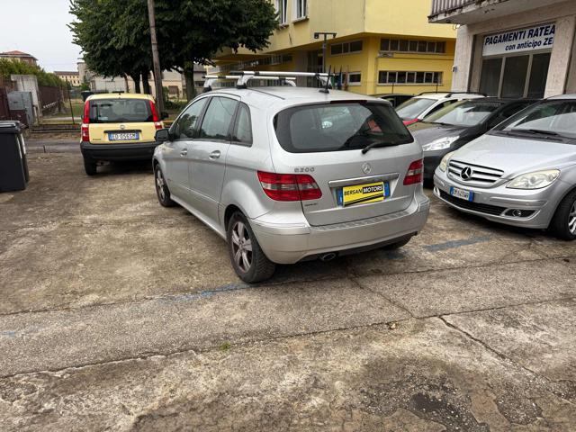 MERCEDES-BENZ B 200 Sport