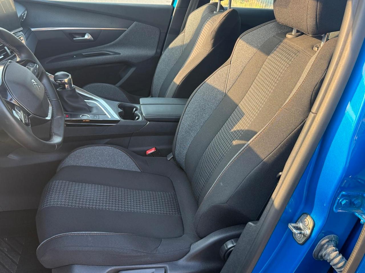 Peugeot 3008 BlueHDi 130 S&S Active Business
