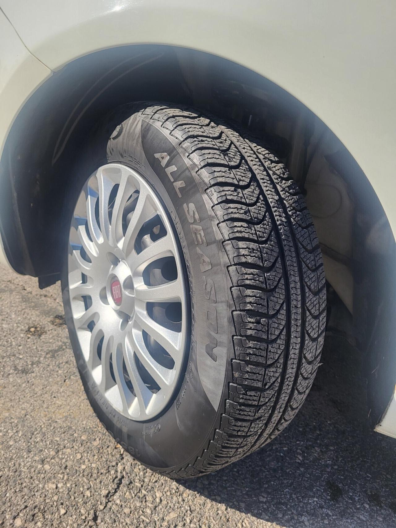 FIAT PUNTO EVO 1,3 Mjet-UNICO PROPR-4 REVISIONI