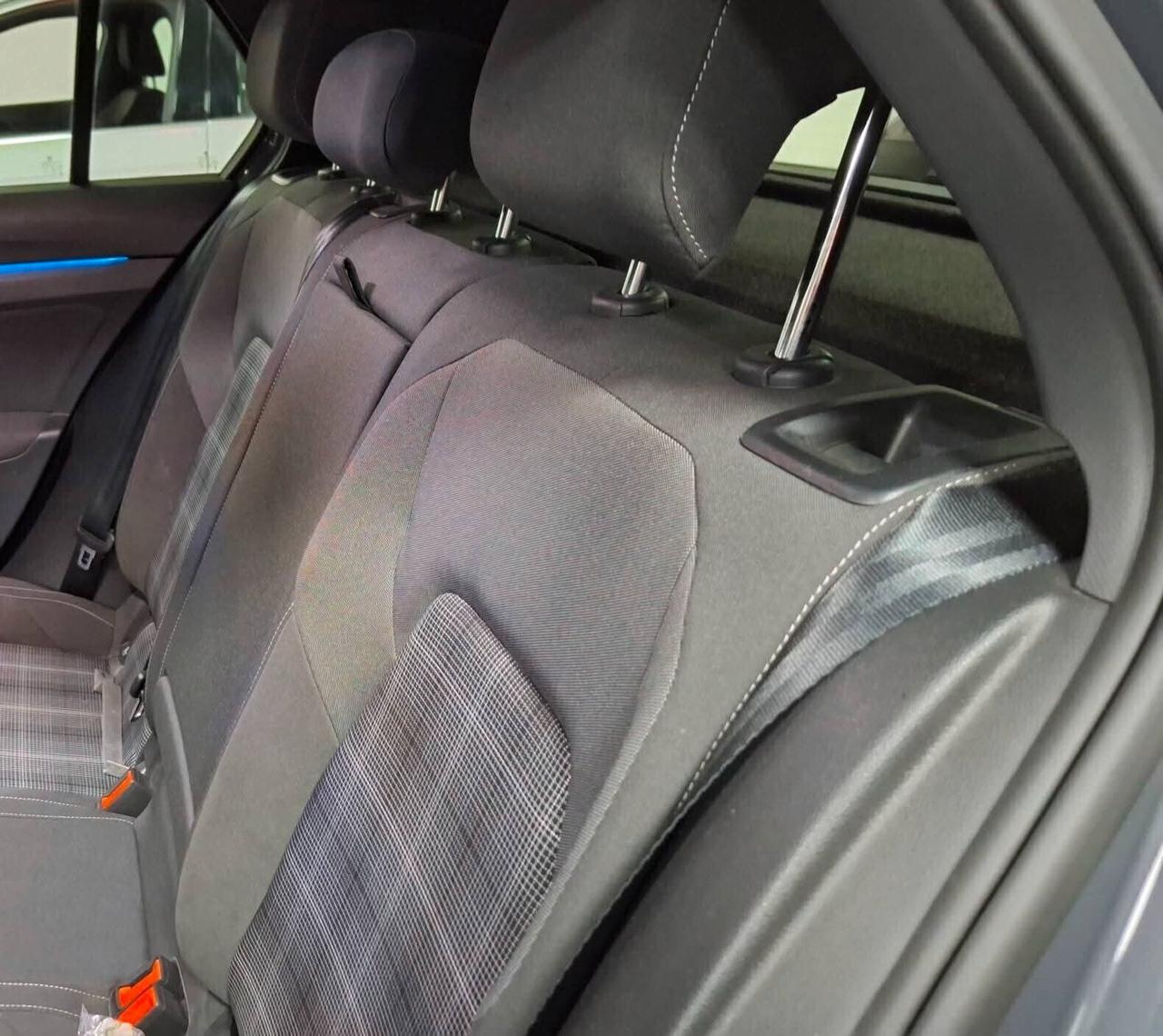 Volkswagen Golf 2.0 TDI DSG GTD 200cv