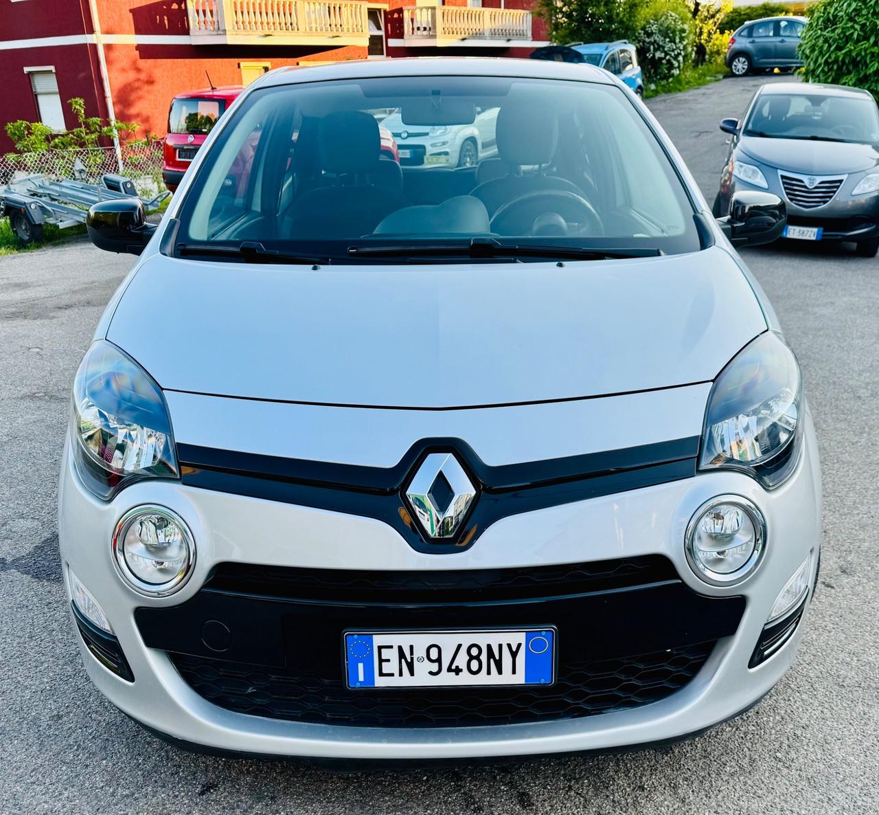 Renault Twingo 1.2 16V Etoile ok Neopatentati