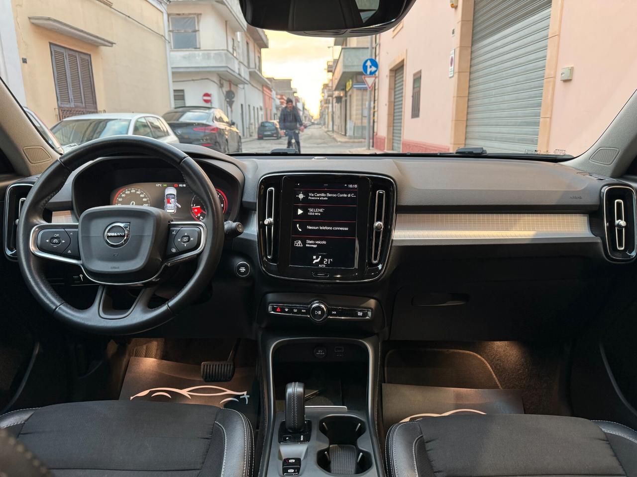 VOLVO XC40 GEARTRONIC AWD D3 2.0 150CV PELLE NAVI ANNO 2019