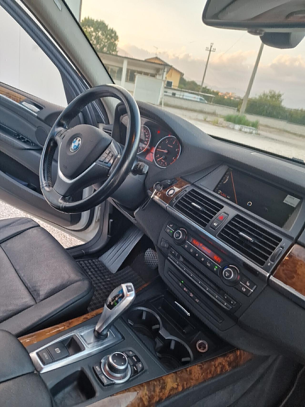 BMW X5 xDrive30d Futura - 2011