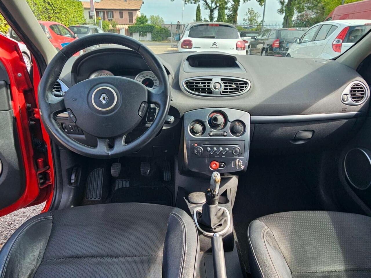 Renault Clio Storia 1.2 16V 5 porte Dynamique