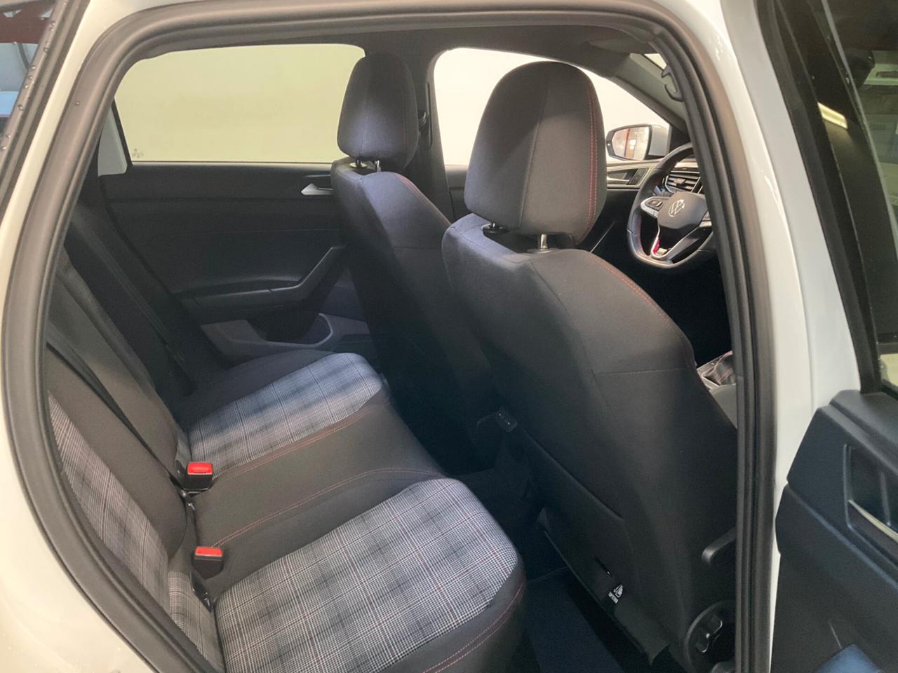 Volkswagen Polo 2.0 TSI DSG GTI