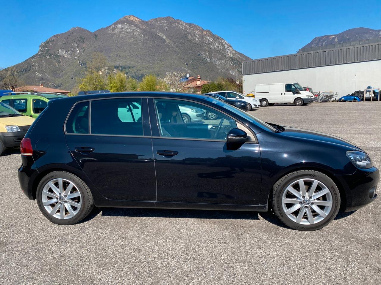 Volkswagen Golf 1.6 TDI DPF 5p. Highline