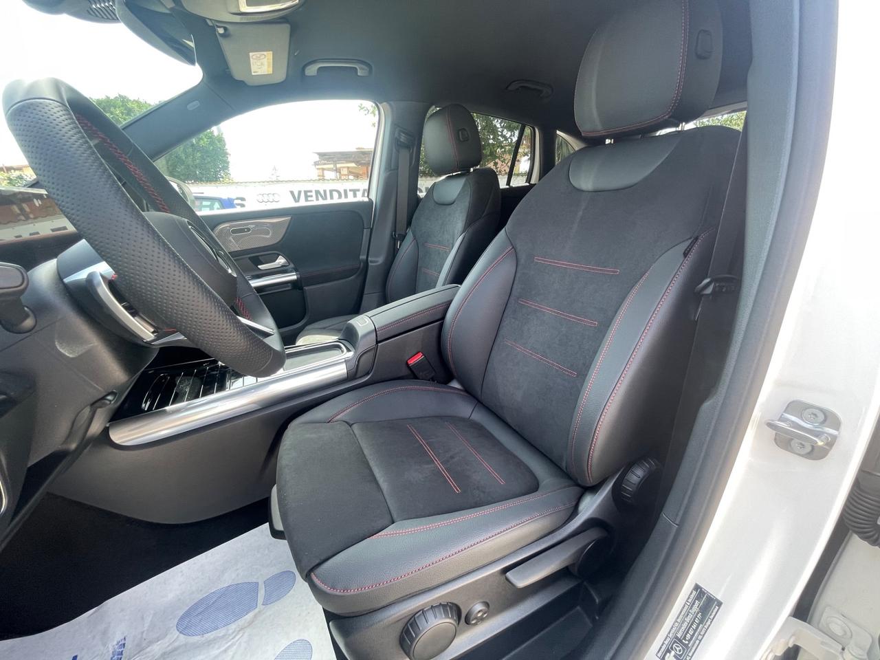 Mercedes Benz GLA200d Premium AMG 2.0 Turbo 150cv