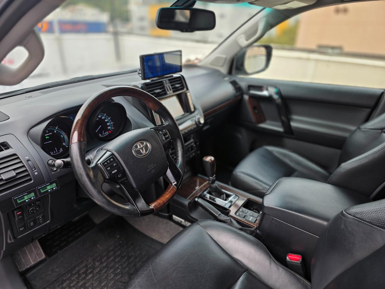 Toyota Land Cruiser V8 4.5 D4-D 7 posti