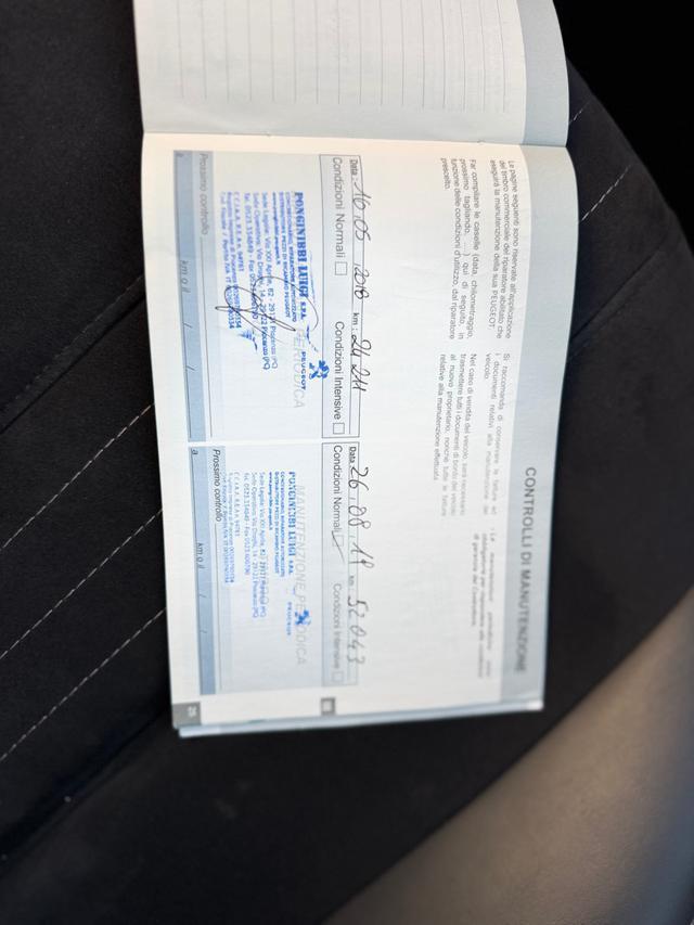 PEUGEOT 308 BlueHDi 120 S&S Allure