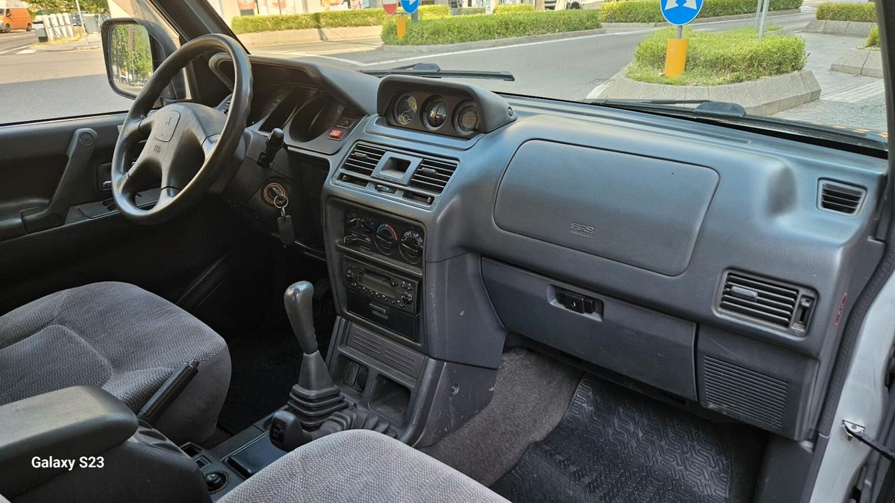Mitsubishi Pajero 2.5 TDI MT GLS Elegance UNICO PROPRIETARIO GANCIO TRAINO
