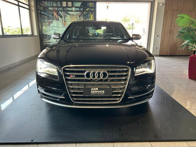 AUDI S8 S8