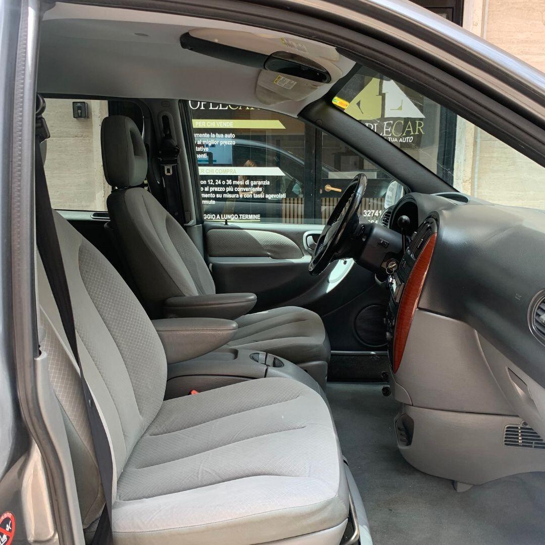 Chrysler Voyager 2.8 CRD cat LX **CAMBIO AUTOMATICO**