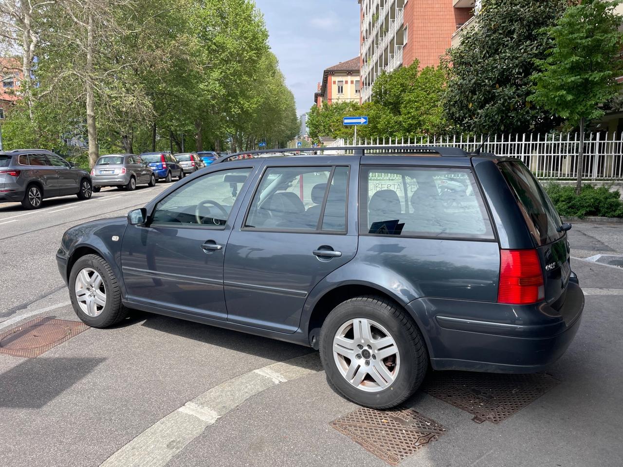 VW Golf Variant 1.6 16V Highline/1PROP/GARANZIA