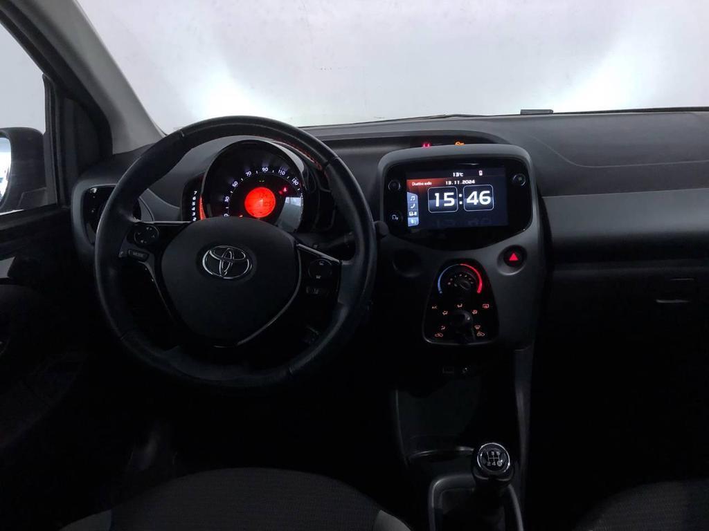 Toyota Aygo 5 Porte 1.0 VVT-i x-play