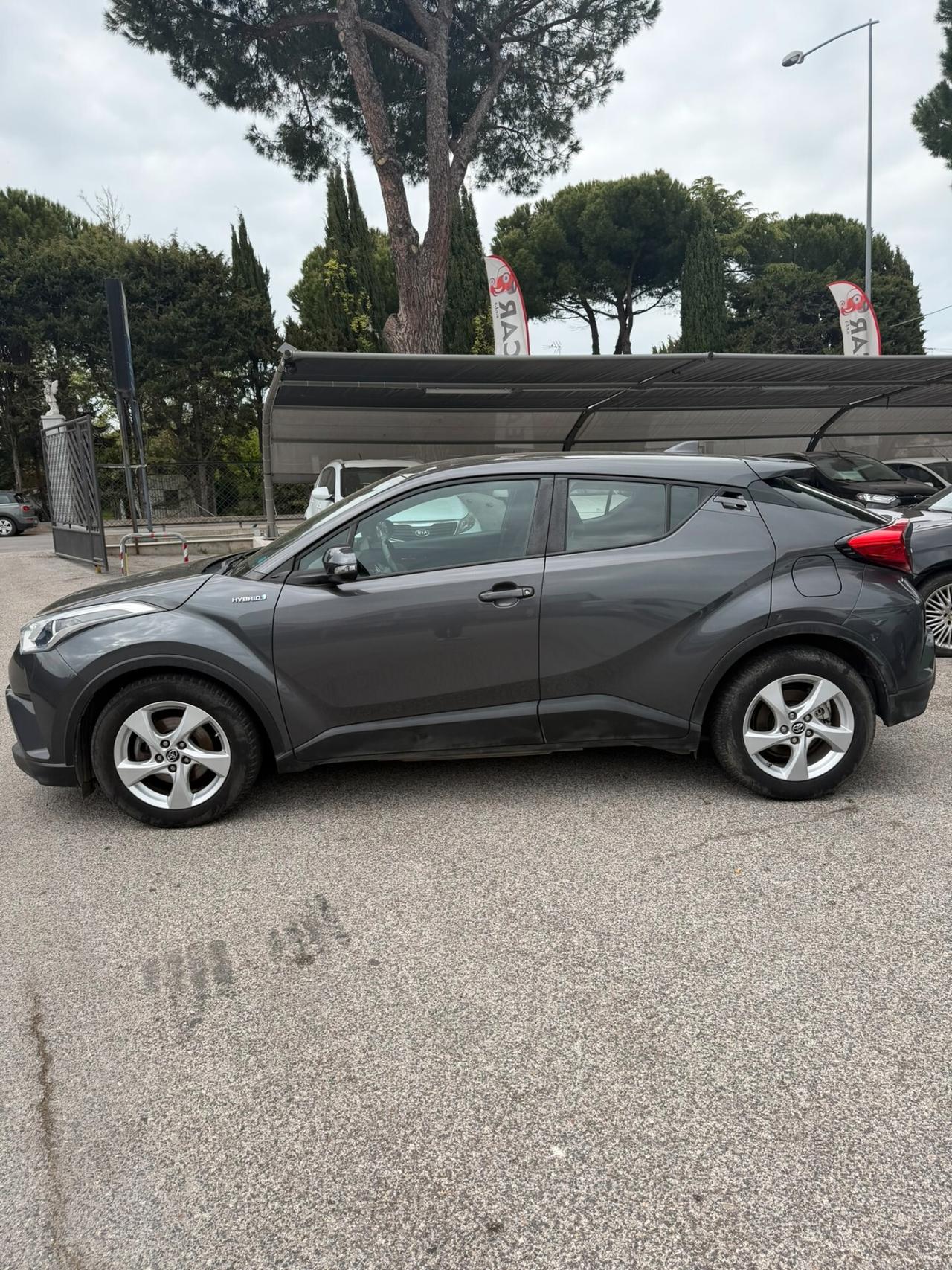 Toyota C-HR 1.8 Hybrid E-CVT Business