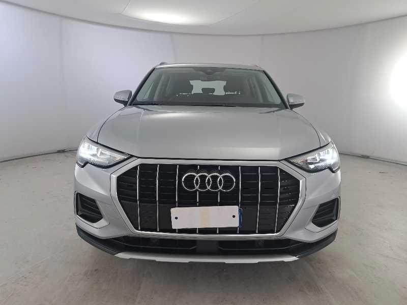 AUDI Q3 35 TDI S tronic Business Advanced