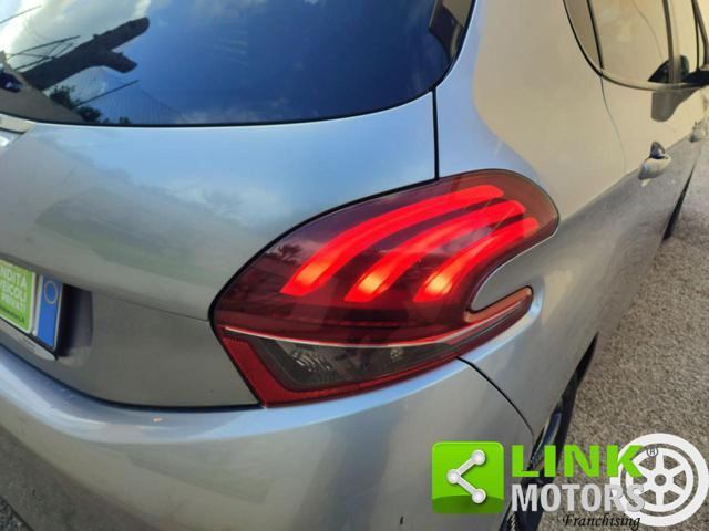 PEUGEOT 208 1° serie PureTech 82 Stop&Start 5 porte Signature