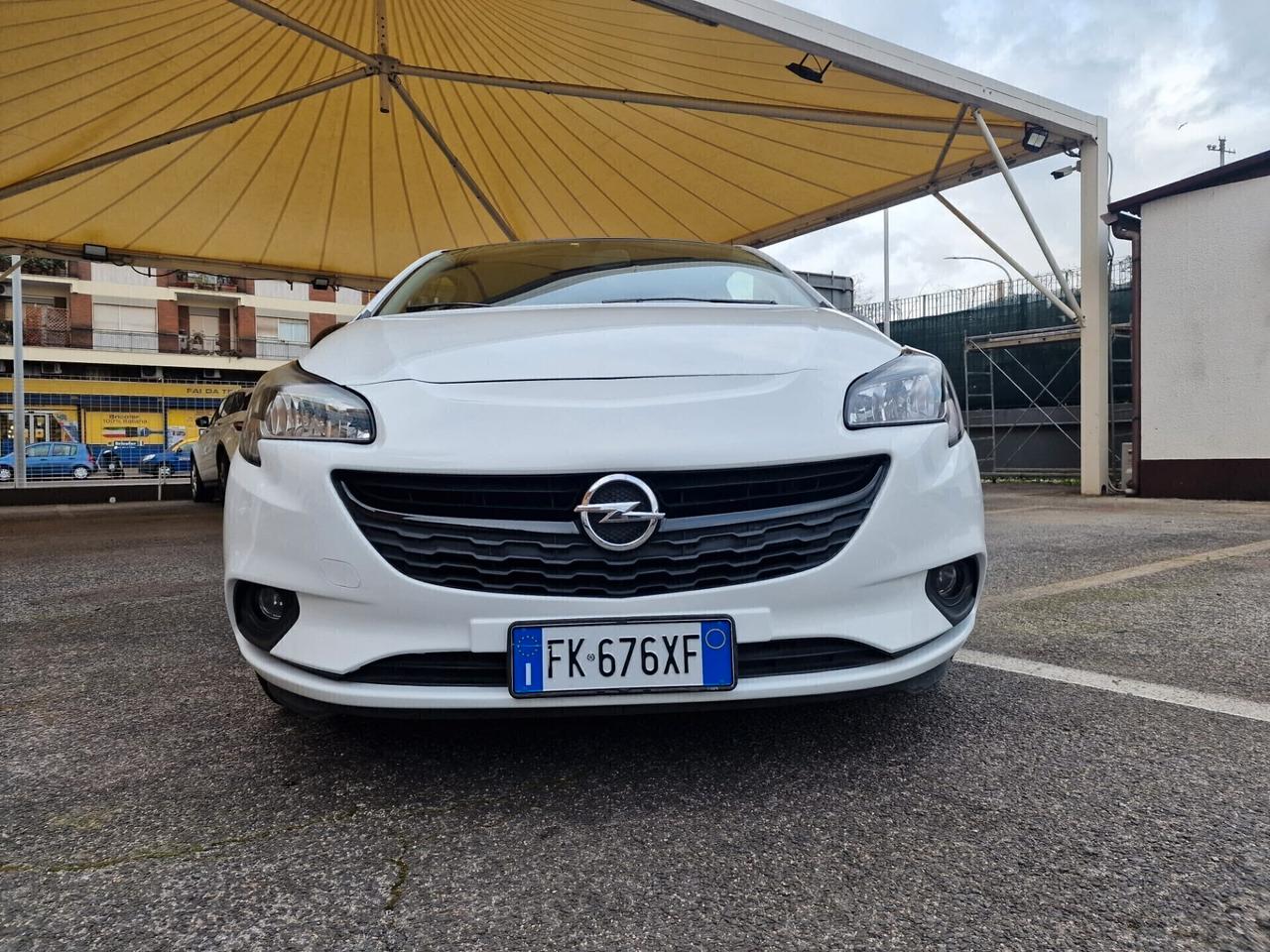 Opel Corsa 1.2 3 porte ok Neopatentati