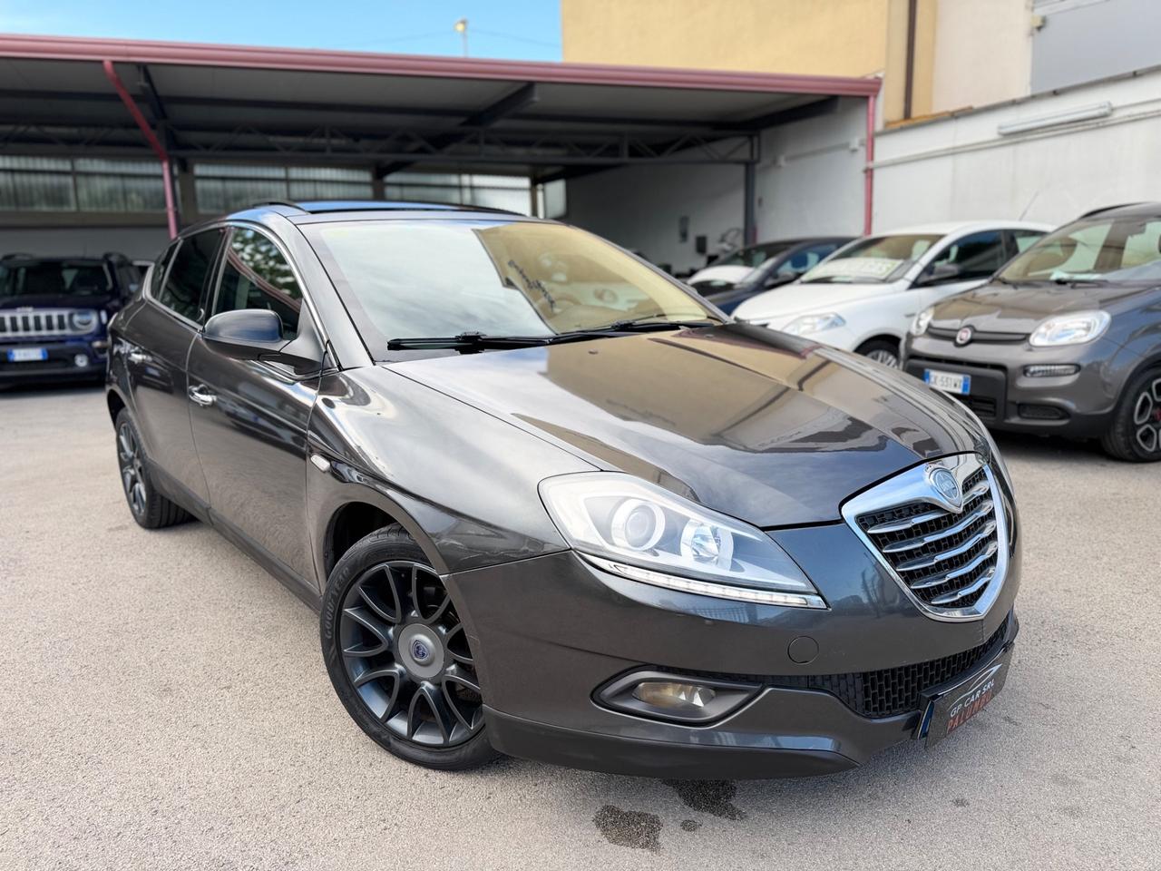 Lancia Delta 1.6 MJT DPF Platino + TETTO