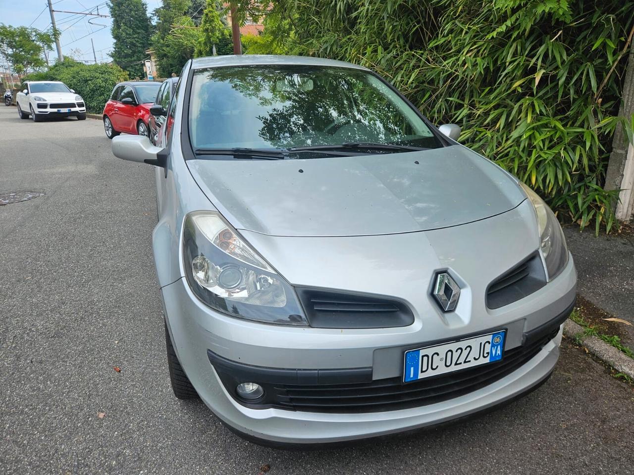 Renault Clio 1.2 16V 5 porte Dynamique