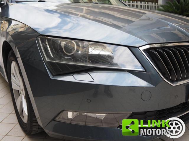 SKODA Superb 2.0 TDI DSG Wagon Executive