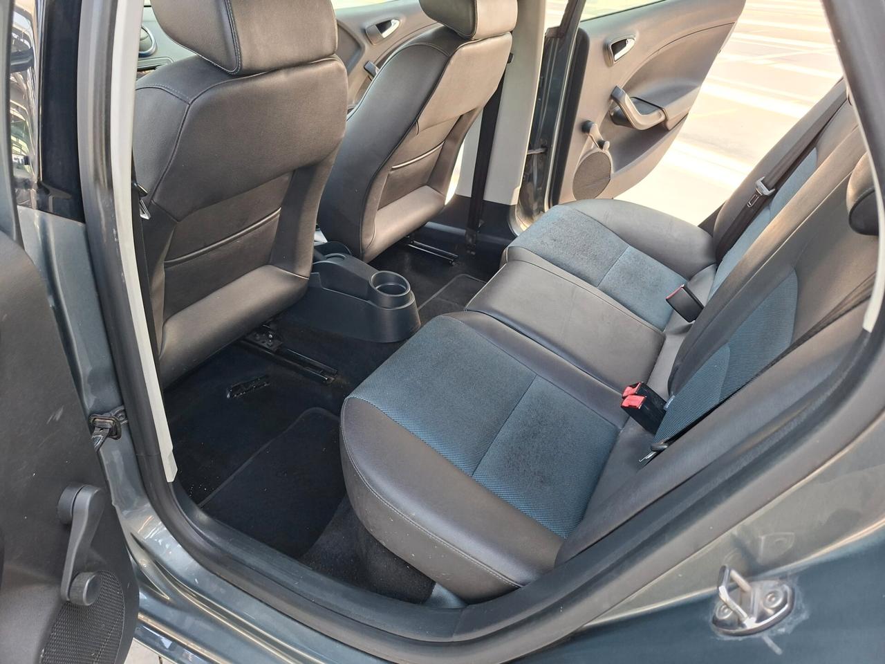 Seat Ibiza 1.0 75 CV 5p. Connect Grey