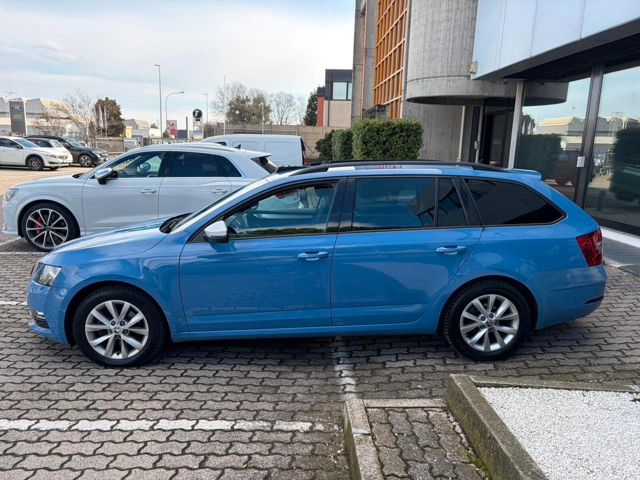 Skoda Octavia Wagon 2.0 tdi Style 150cv dsg EX POLIZIA