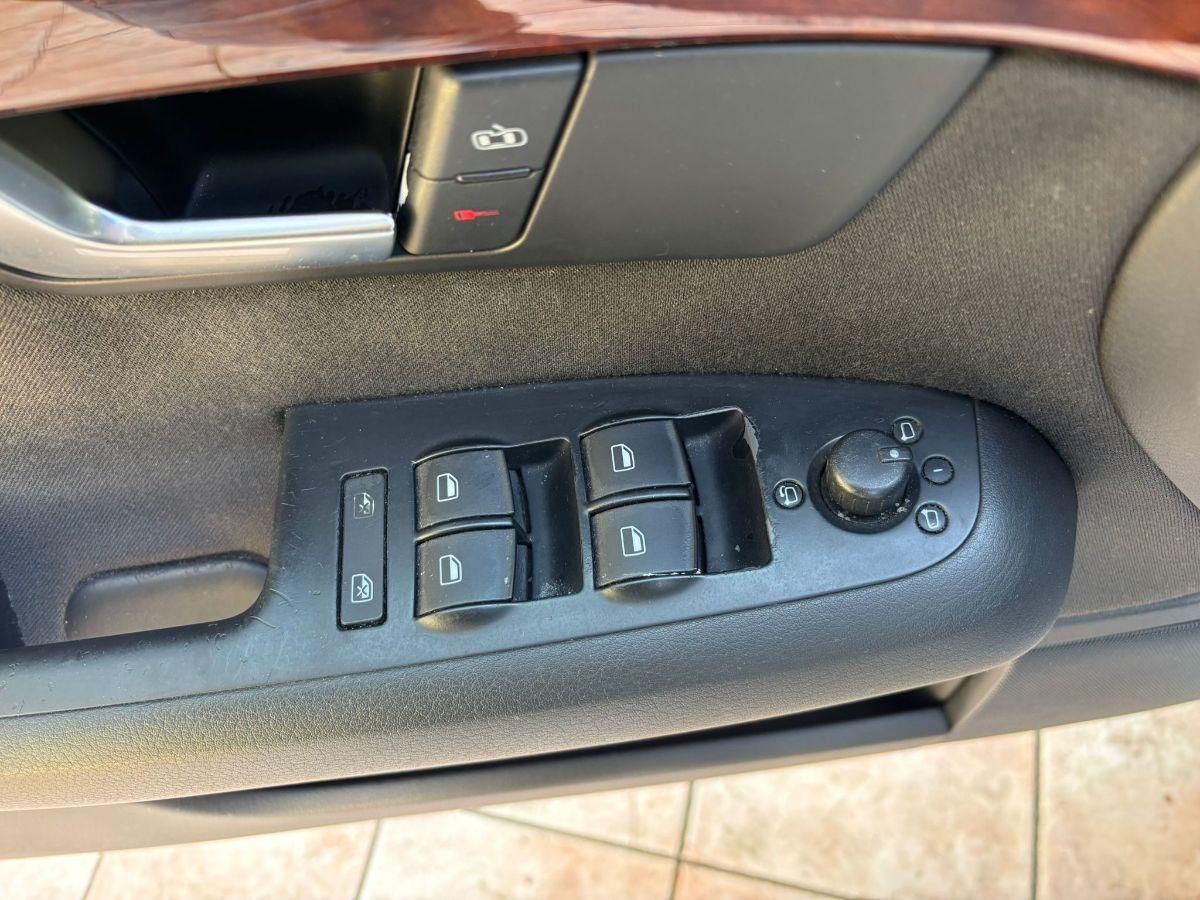 Audi A4 1.9 TDI 130 cv Berlina