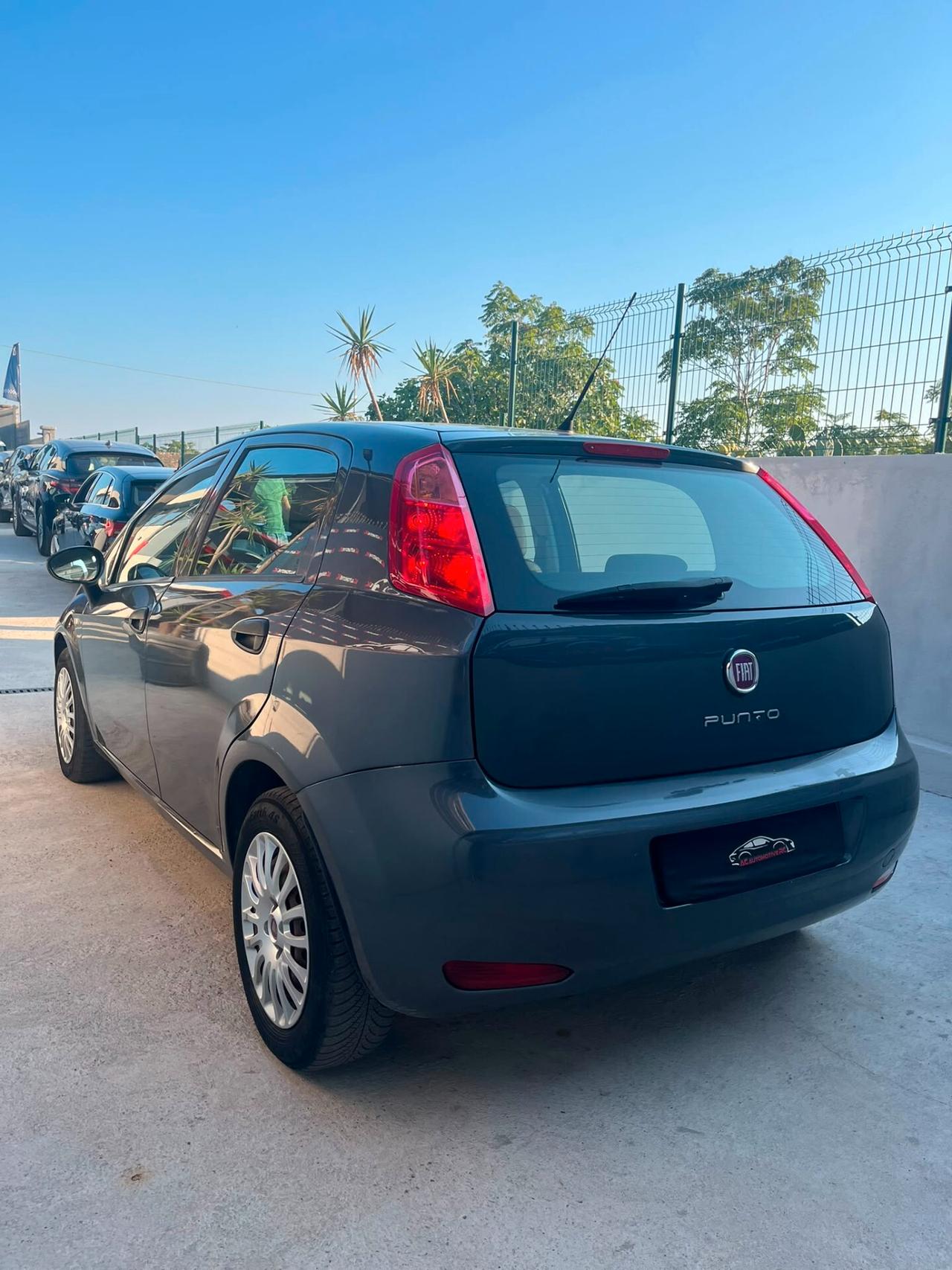 Fiat Punto 1.3 MJT II S&S 95 CV 5 porte Street