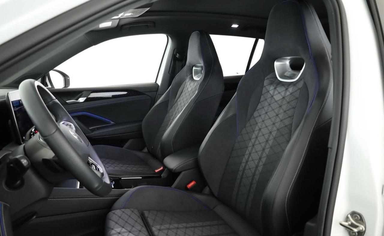 Volkswagen Tiguan 2.0TDi DSG R Line Navi Tetto Cerchi neri