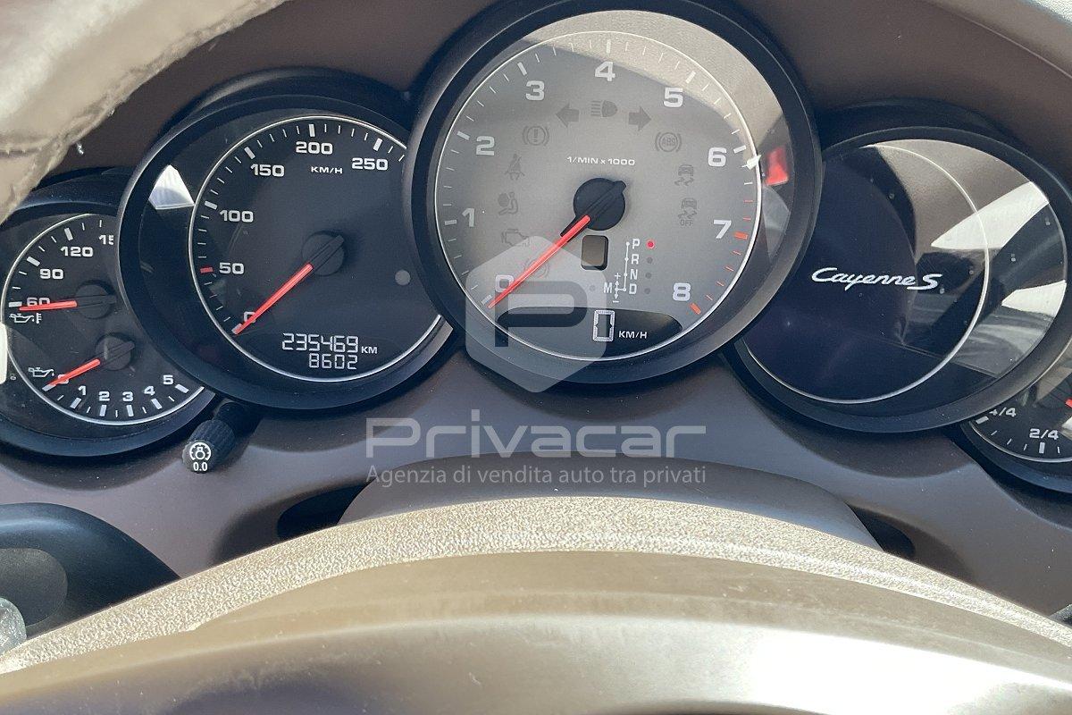 PORSCHE Cayenne 4.8 S