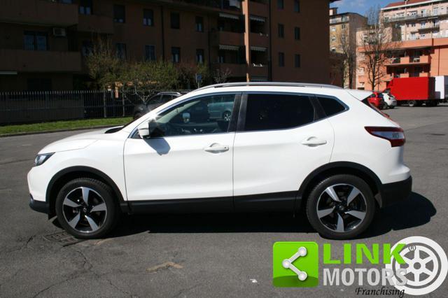 NISSAN Qashqai 1.5 dCi N-Connecta