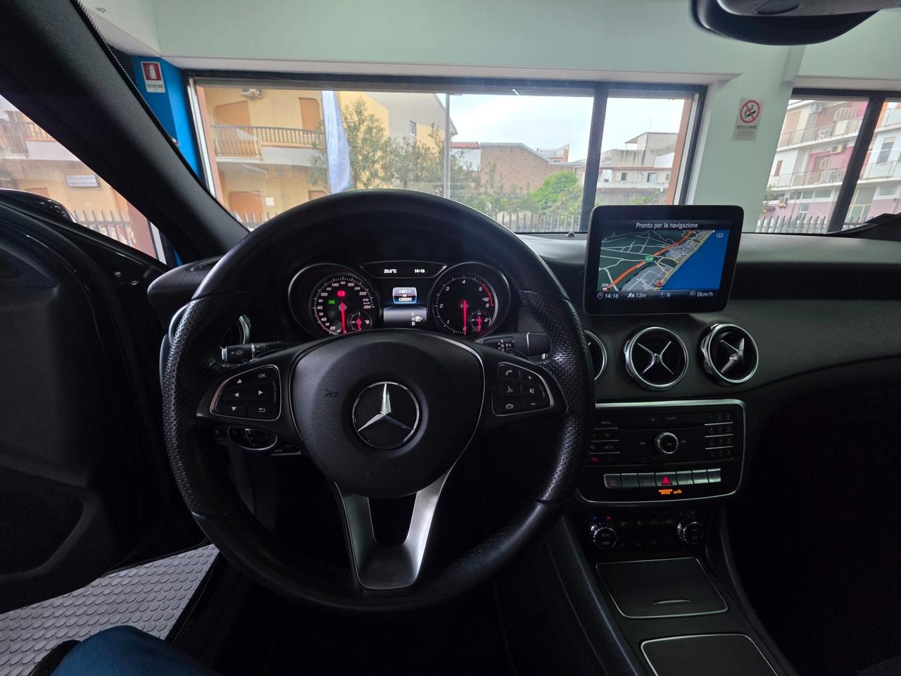 Mercedes-benz GLA 200d Automatic 4Matic Sport