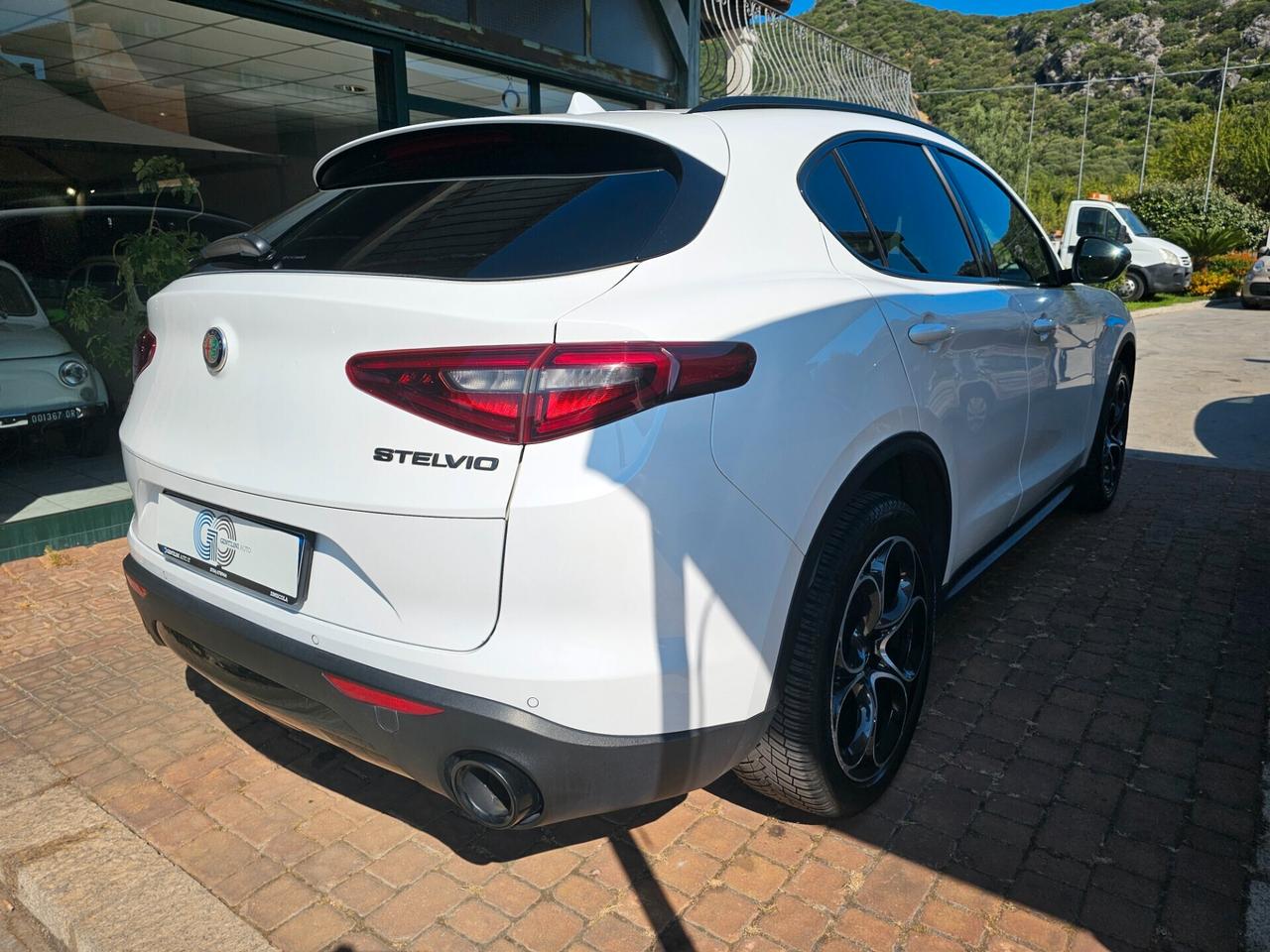 Alfa Romeo Stelvio 2.2 Turbodiesel 210 CV AT8 Q4 Executive