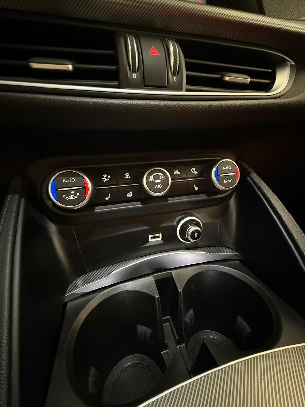 Alfa Romeo Stelvio 2.2c.c 210 CV AT8 Q4 Veloce
