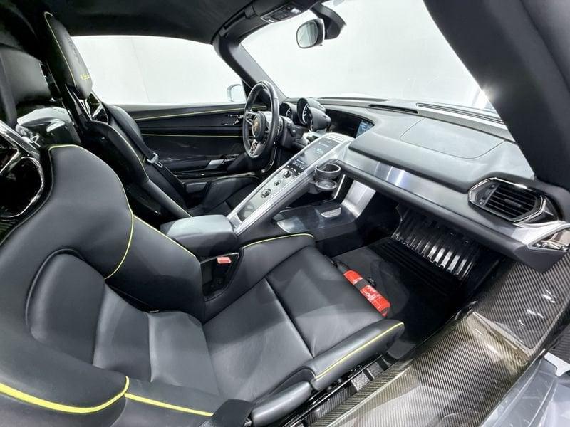 Porsche 918 Spyder - Weissach Package