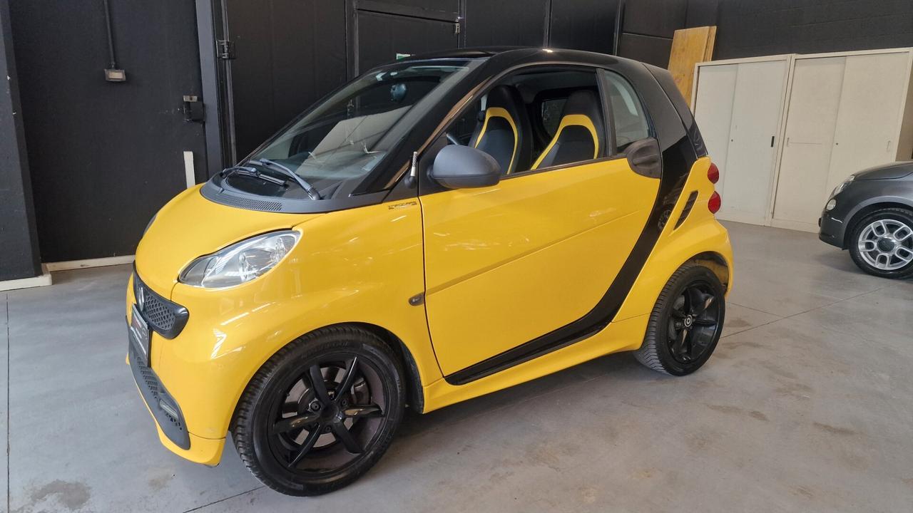 Smart ForTwo 1000 52 kW MHD coupé passion