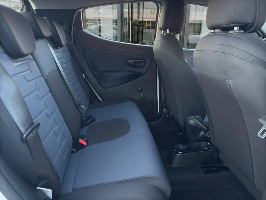 Lancia Ypsilon III 1.0 firefly hybrid Gold Plus 70cv Con TELECAMERA