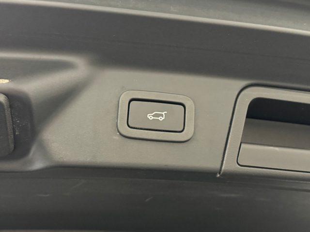 LAND ROVER Range Rover Velar 2.0 Si4 250 CV R-Dynamic SE full opt.