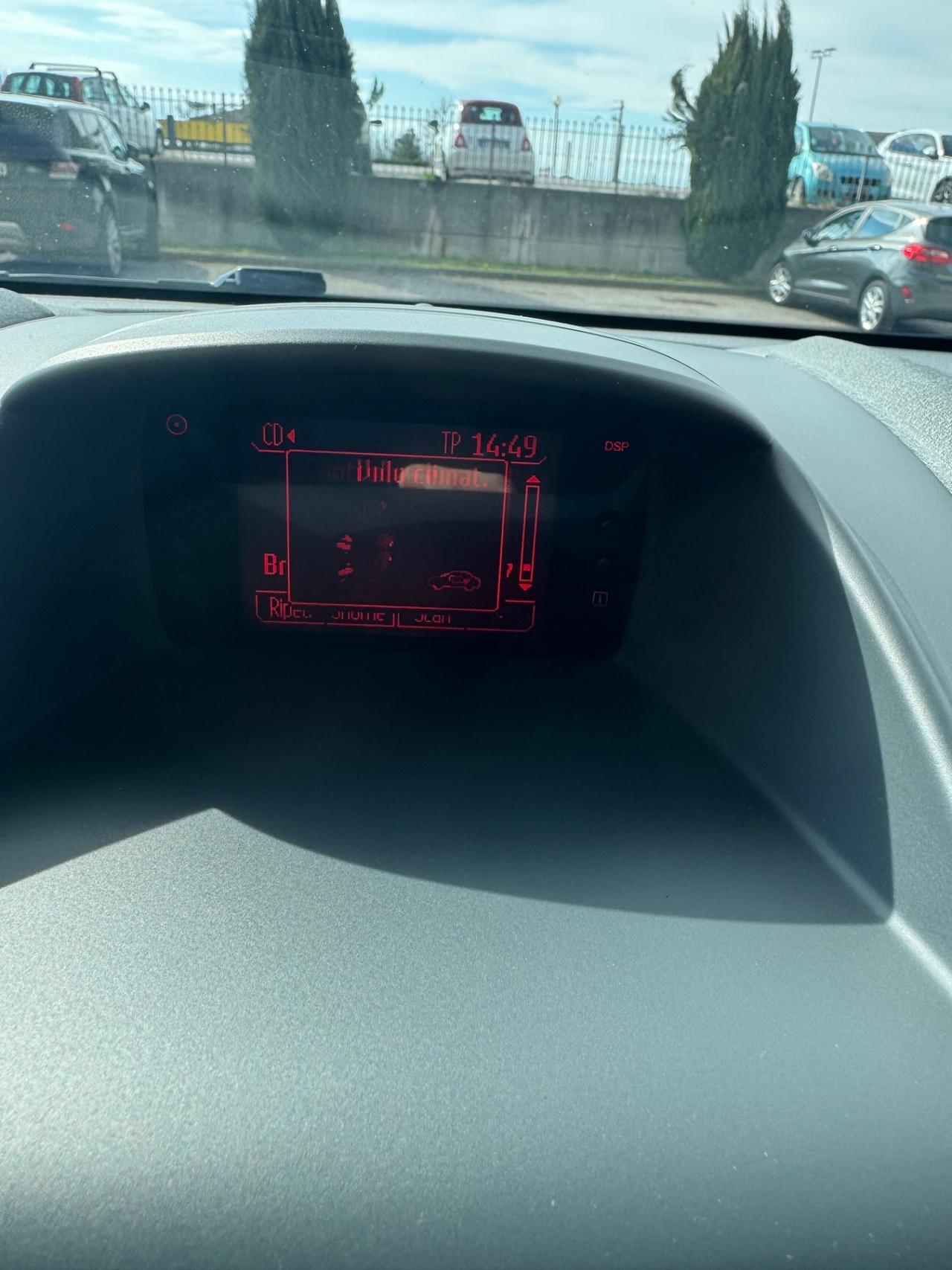 Ford Fiesta 1.4 TDCi 68CV 5 porte Titanium