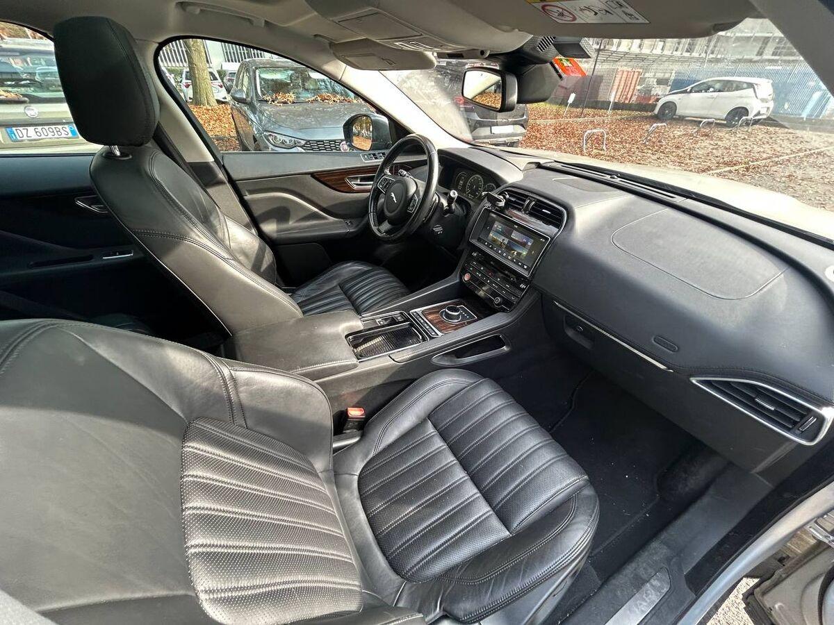 Jaguar F-Pace 3.0d V6 Portfolio awd 300cv auto