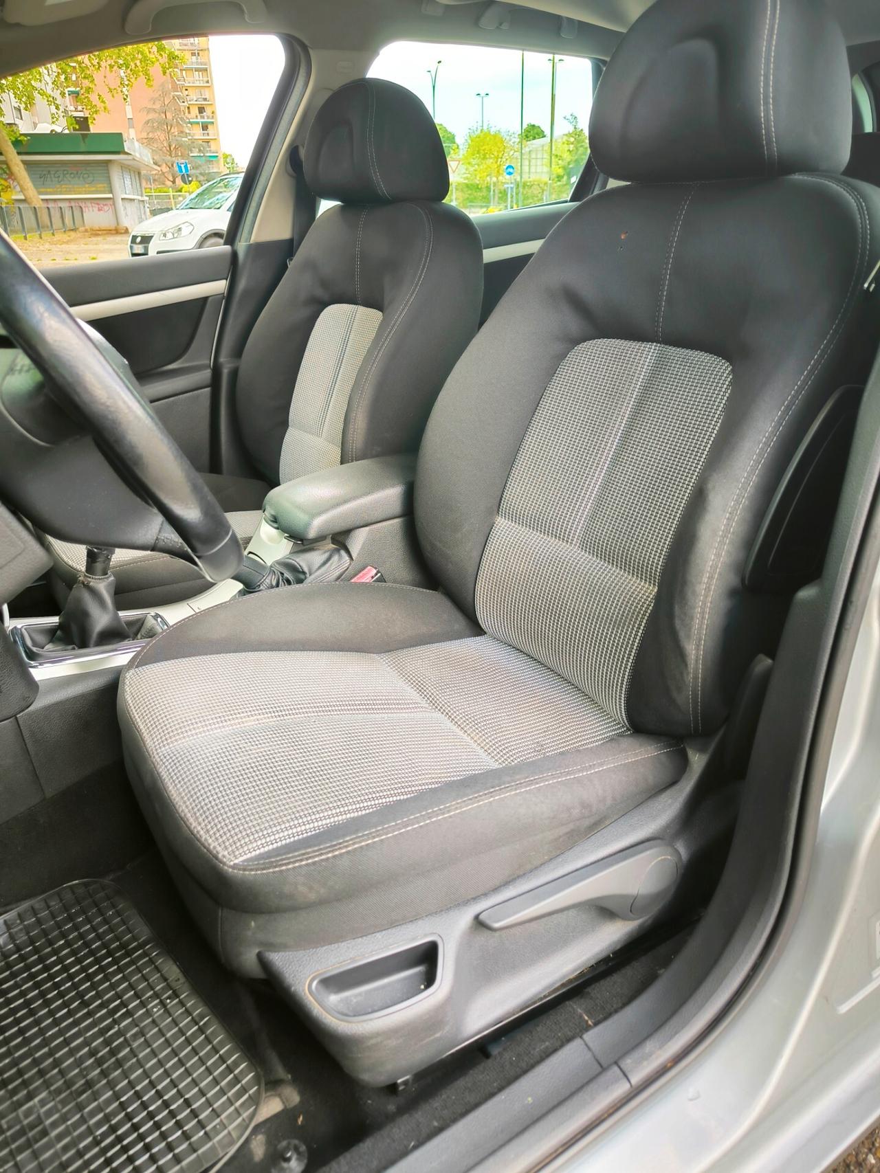 Peugeot 407 1.8 SW Premium GPL