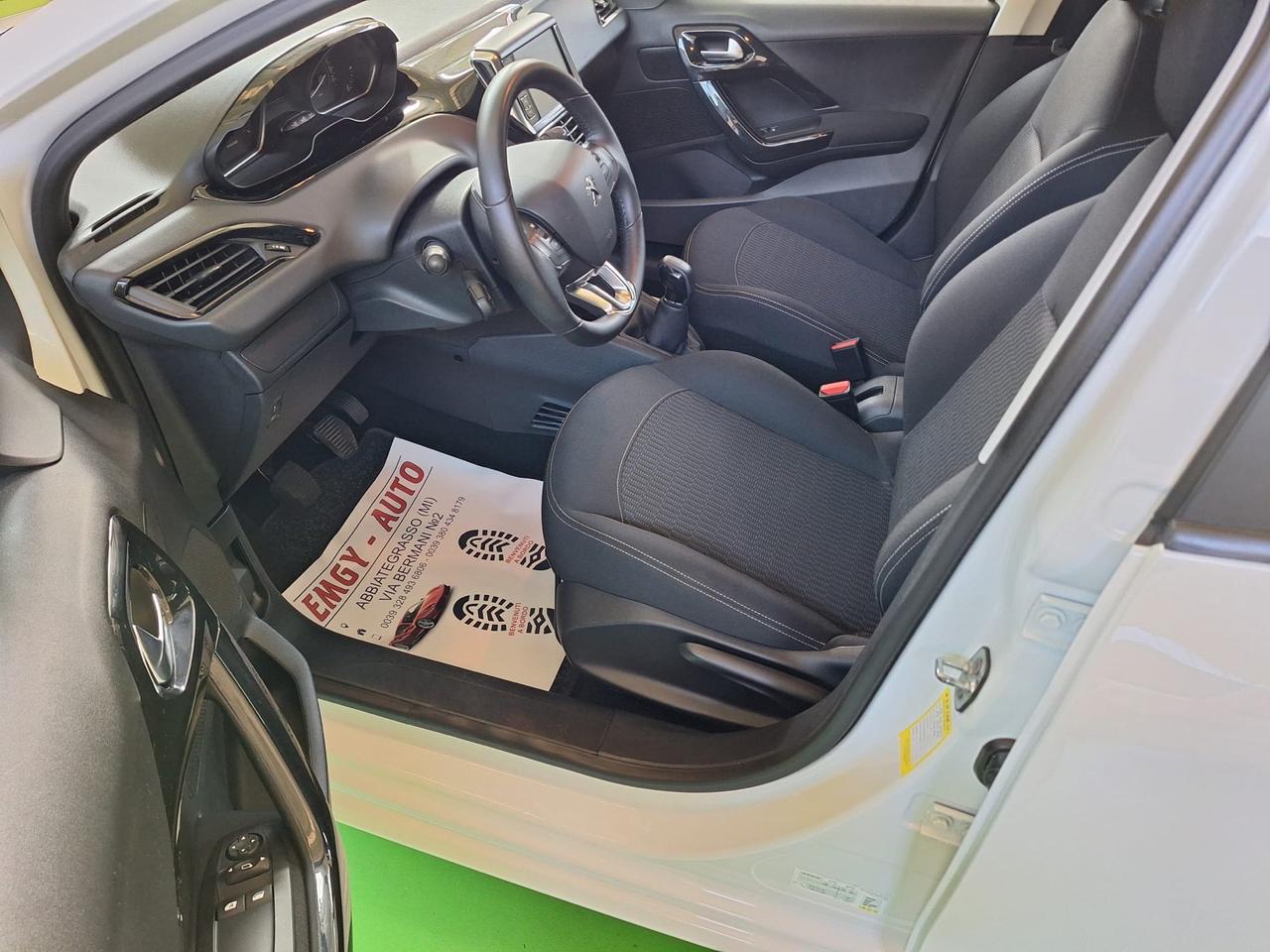 Peugeot 208 PureTech 82 5 porte Allure