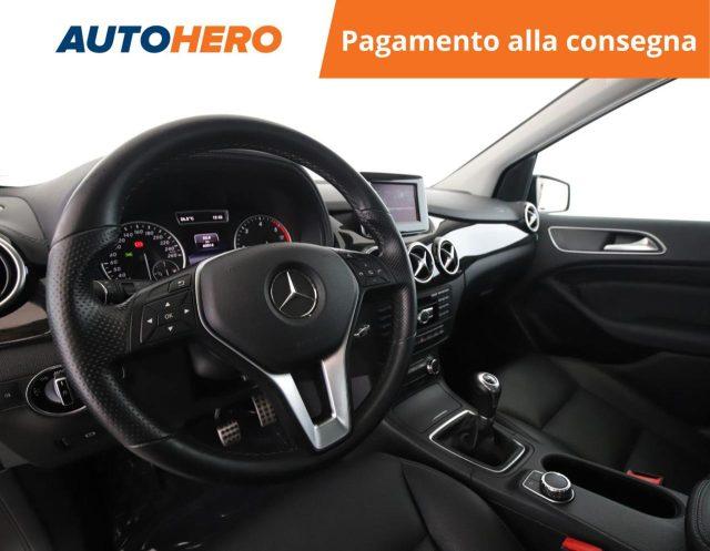 MERCEDES-BENZ B 200 CDI Premium