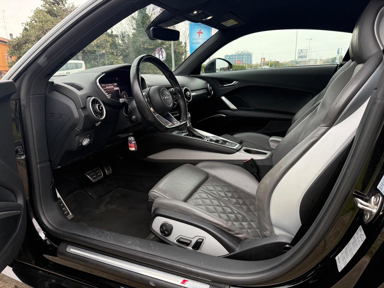 Audi TT Coupé 2.0 TFSI quattro S tronic line