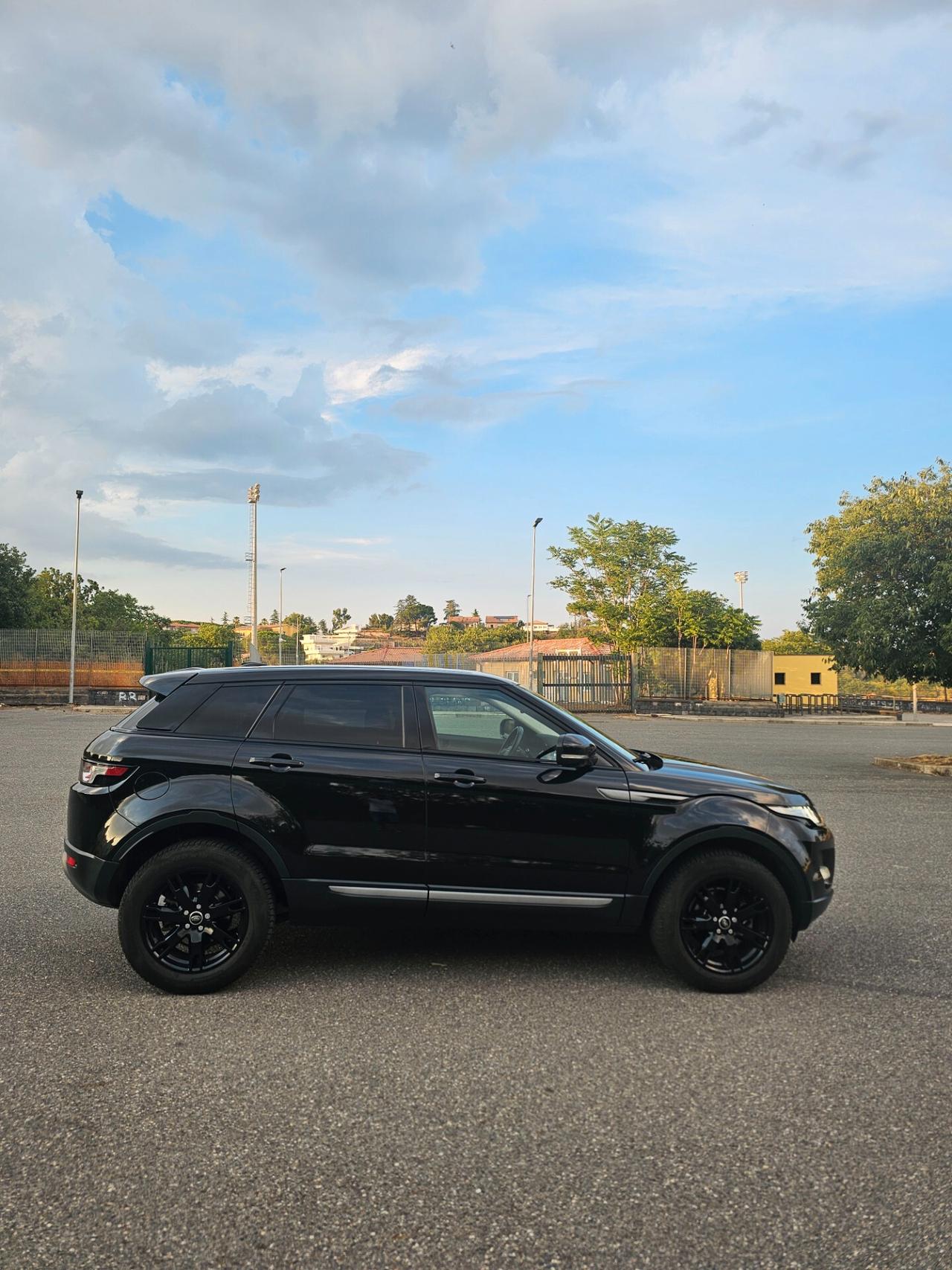 Land Rover Range Evoque 2.2 TD4 5p. Prestige