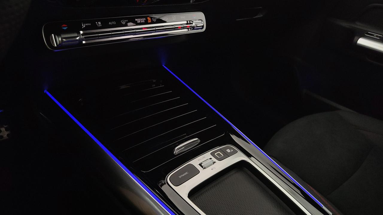 Mercedes-Benz GLA 200 d automatic